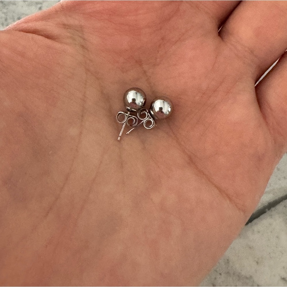 ❤️ FINAL SALE ❤️ 14k White Gold Ball Diamond Stud Earrings